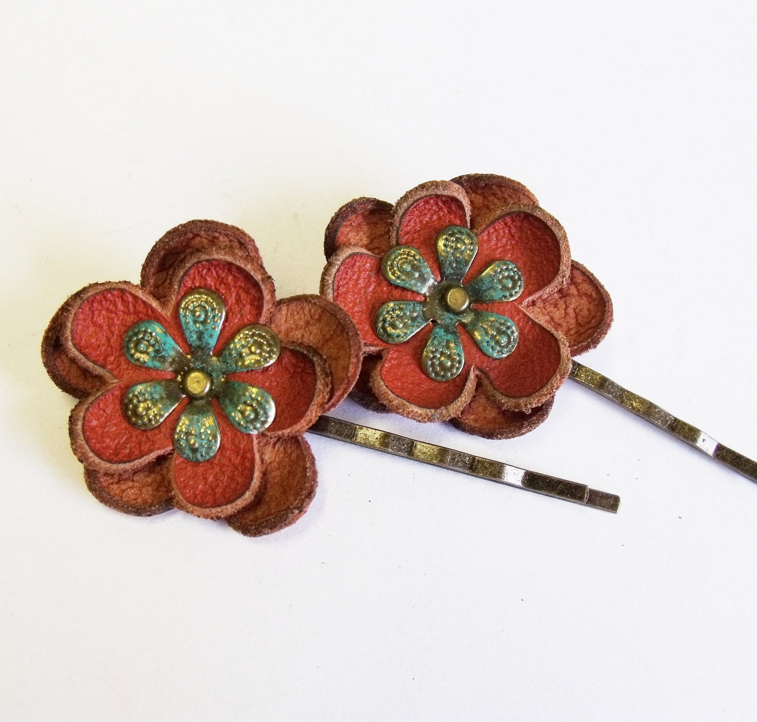 Leather flower bobby pin hair pin - set of 2 - agatechristina
