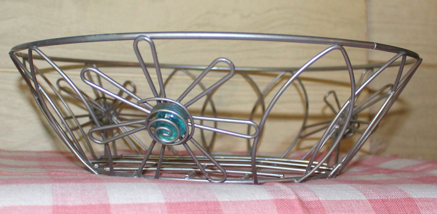 Unique Retro Galvanized Steel Basket - Flowers - Wire - Home Decor - Housewares - Serving - Hippie