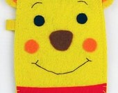 Disney collection Handmade Winnie the pool disney land iphone, iphone 4S felt cell phone case (FREE SHIPPING)
