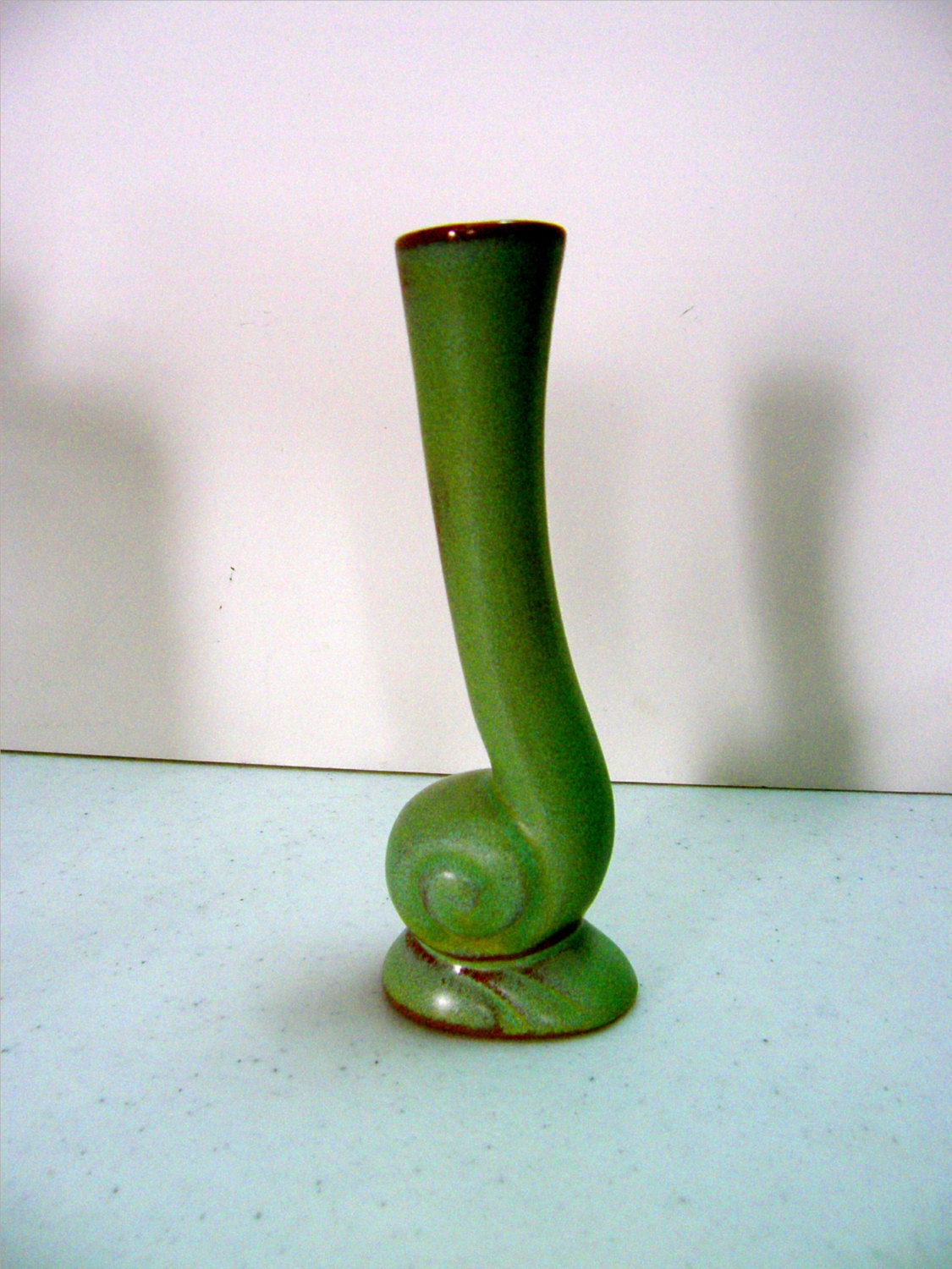 Frankoma  nbr. 31 Snail Vase - Prairie Green - Signed