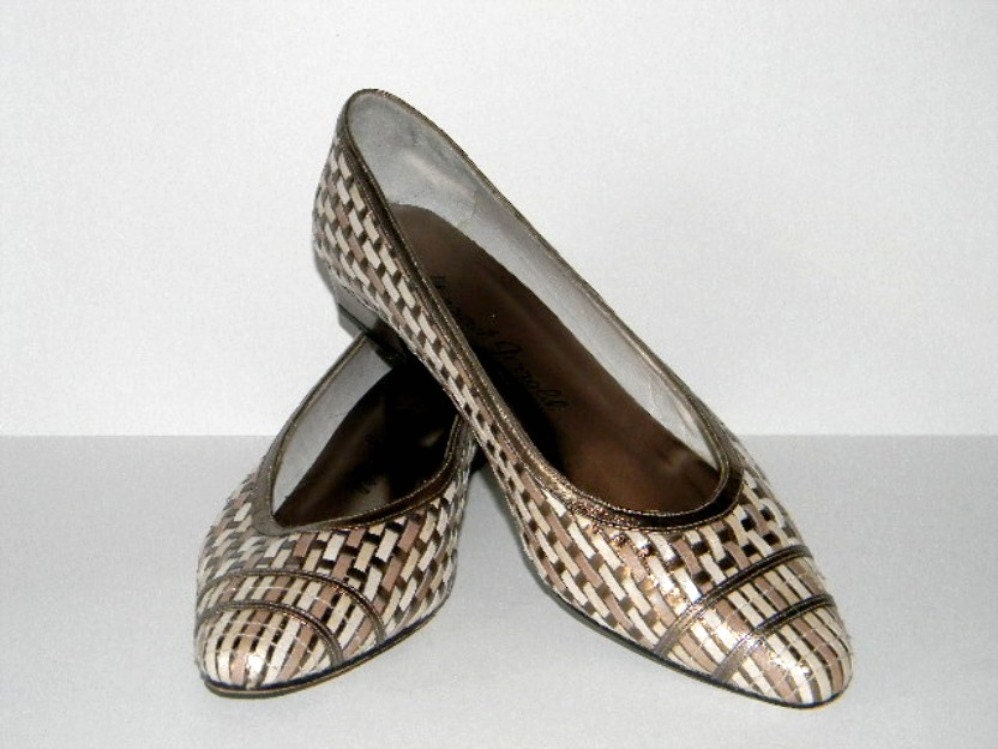SALE Metallic Wedge Low Heel Shoes. Vintage woven leather flats by Margaret Gerrald. Size 9. Spring Summer Gold Bronze White Brown