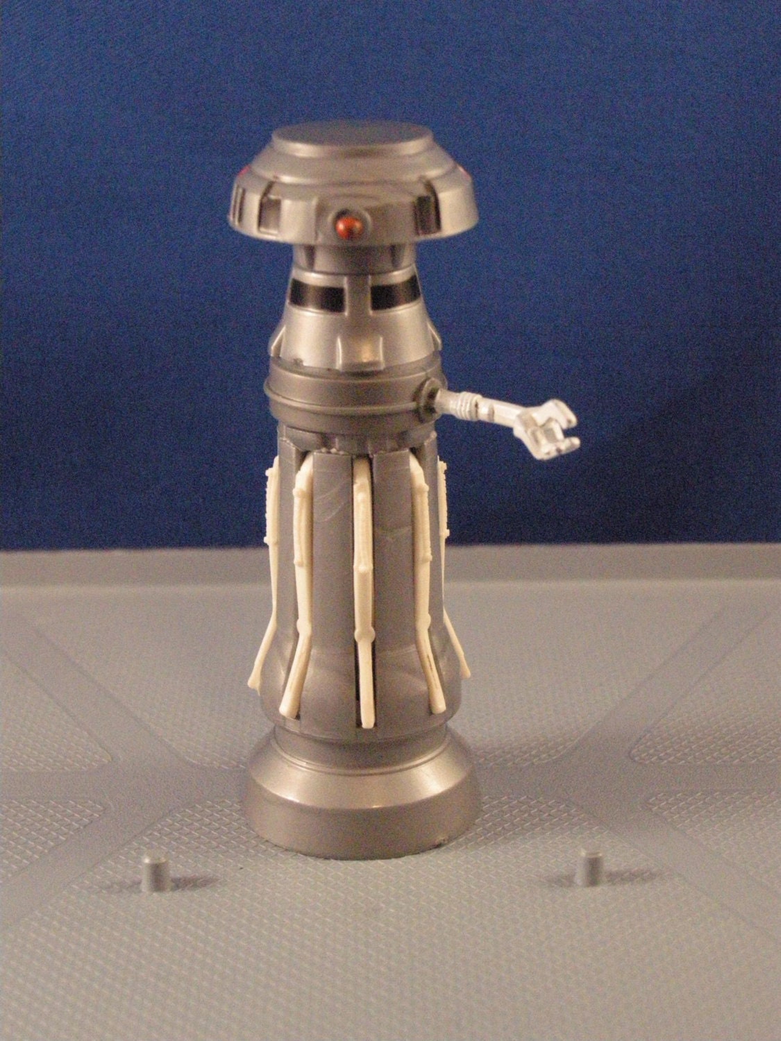 Star Wars - The Empire Strikes Back Medical Droid Action Figure