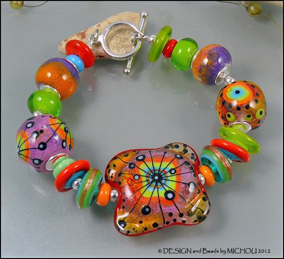 Where the birds love to hide.....Lampwork Bracelet by MIchou