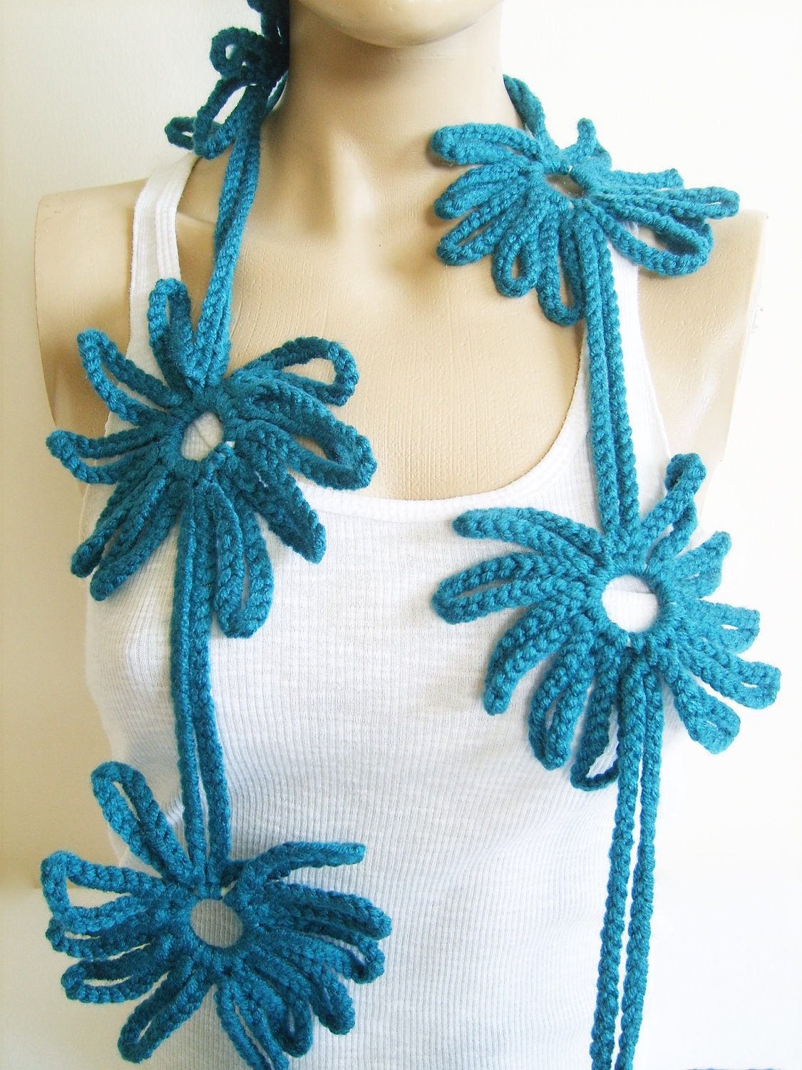 FREE SHIPPING, Crochet Scarf / Green Flower Scarf / Handmade in Turkey / Spring Fashion Shawl