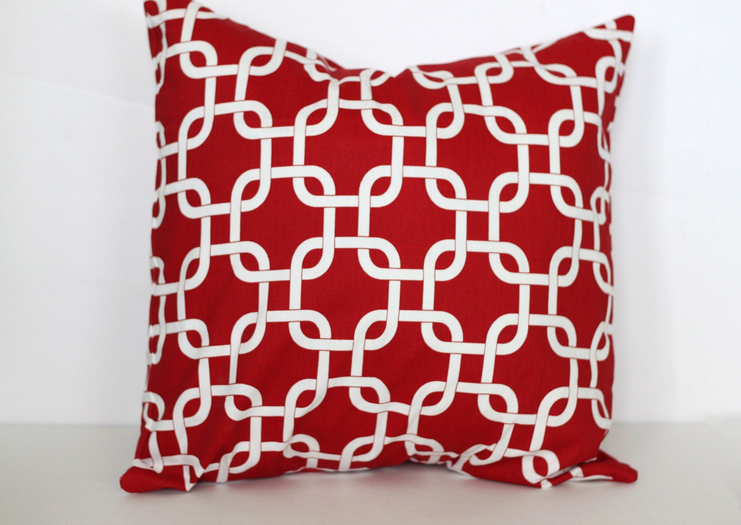ONE - 18 x 18 Lipstick Red and White Gotcha Chain Link Pillow Cover - Premier Prints