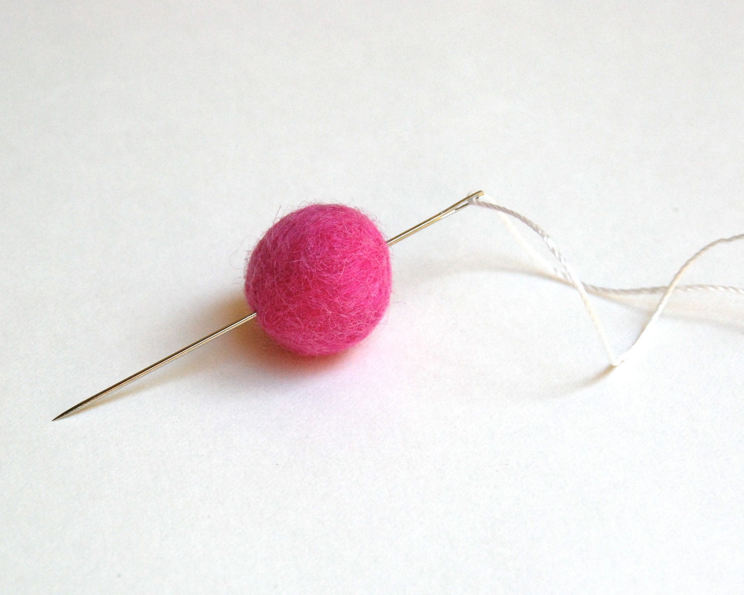 Needle/ Felt Ball Garland - 1 count
