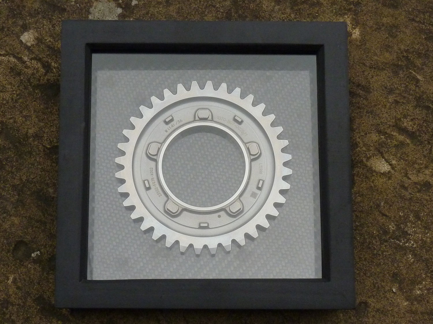 Framed Car Art - Honda F1 gear mounted onto carbon fiber