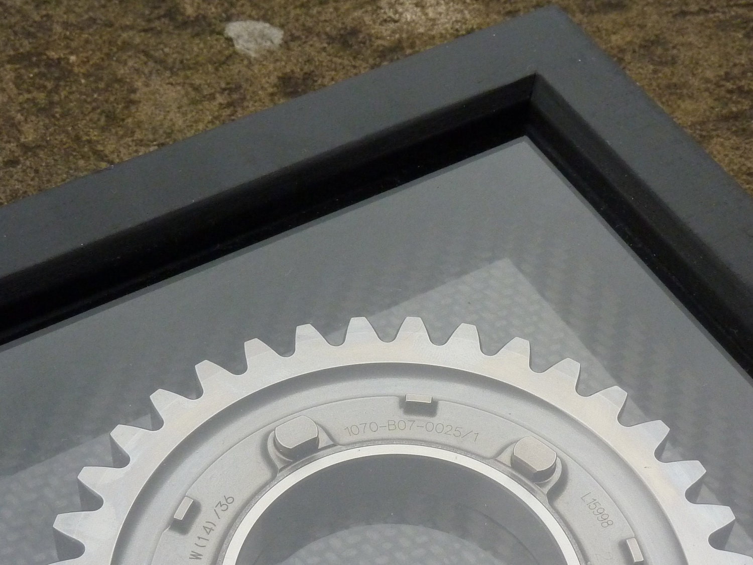 Framed Car Art - Honda F1 gear mounted onto carbon fiber