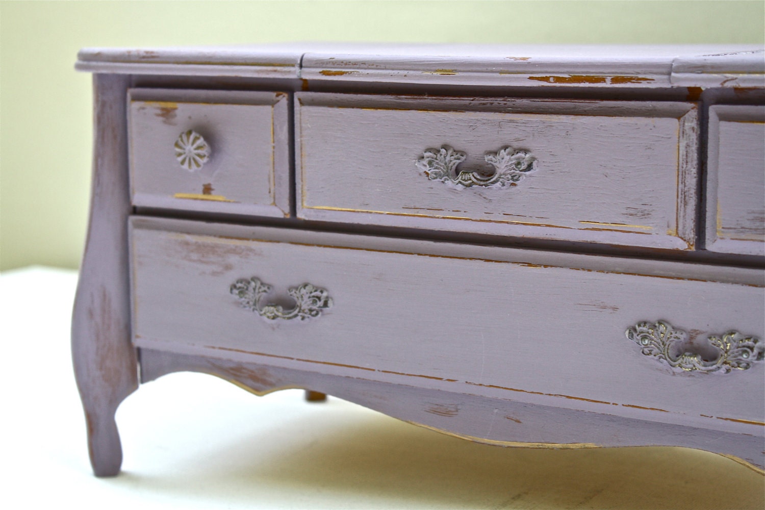 Upcycled Vintage / Music Box / Jewelry Box / Handpainted / Lavender/ Romeo and Juliet