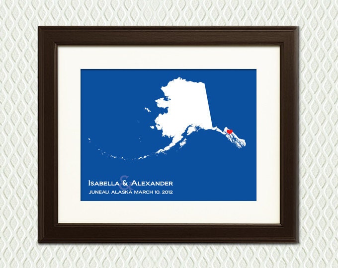 Buy holiday gift baskets with free shipping - JUNEAU, ALASKA USA  - Engagement, wedding, honeymoon, anniversary, holiday  gift. Customized with a heart eg. anchorage