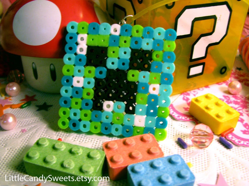 MINECRAFT Creeper perler bead necklace