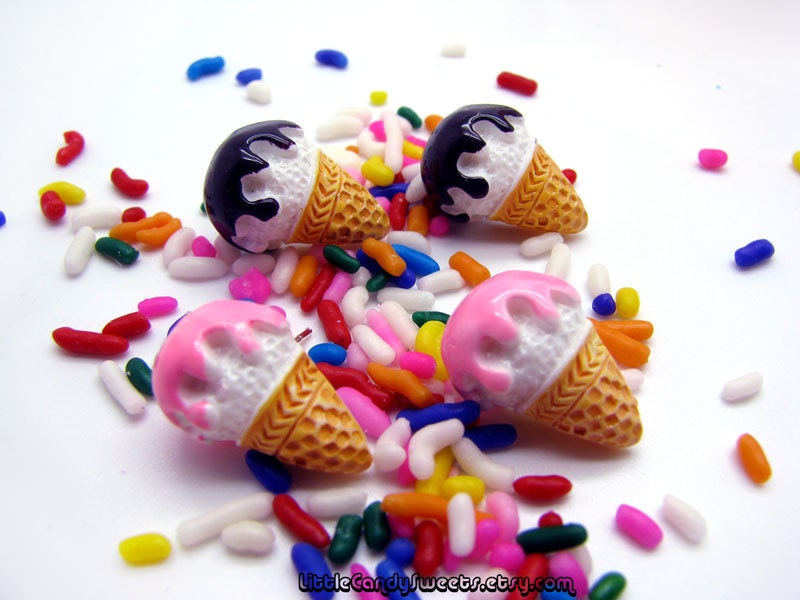 Strawberry sauce and fudge Ice cream cone earring studs