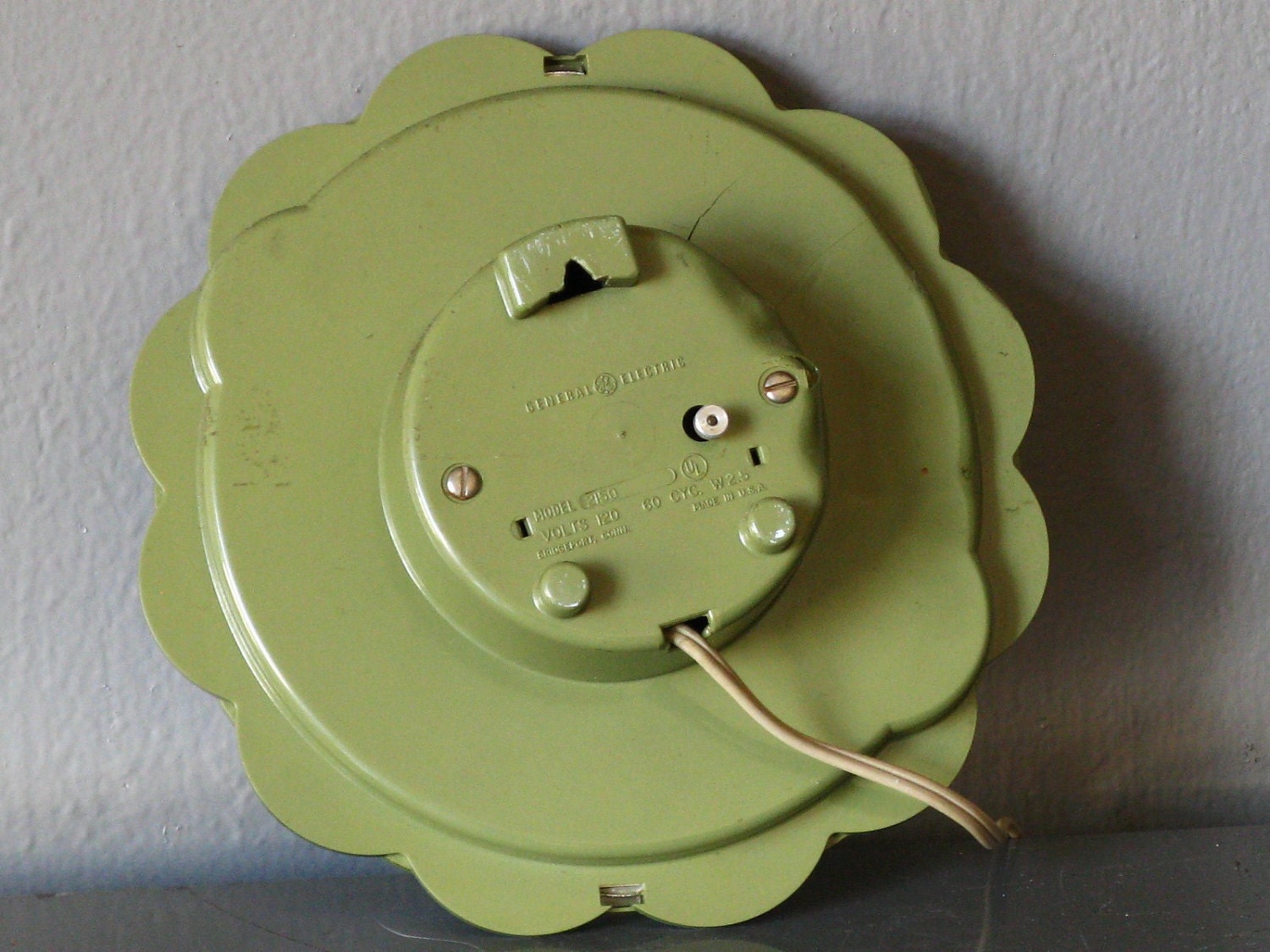 Mid Century General Electric Wall Clock Kitchen Mod Flower