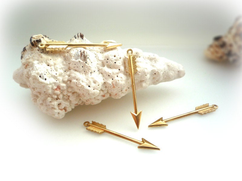 Good Quality Raw Brass Arrows - 2 pcs ( DS201 )