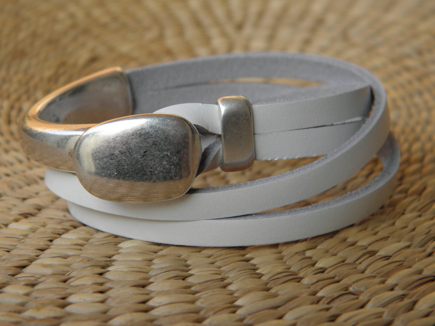 Bracelet leather Bahia Del Sol - collection APIA - leather color : white