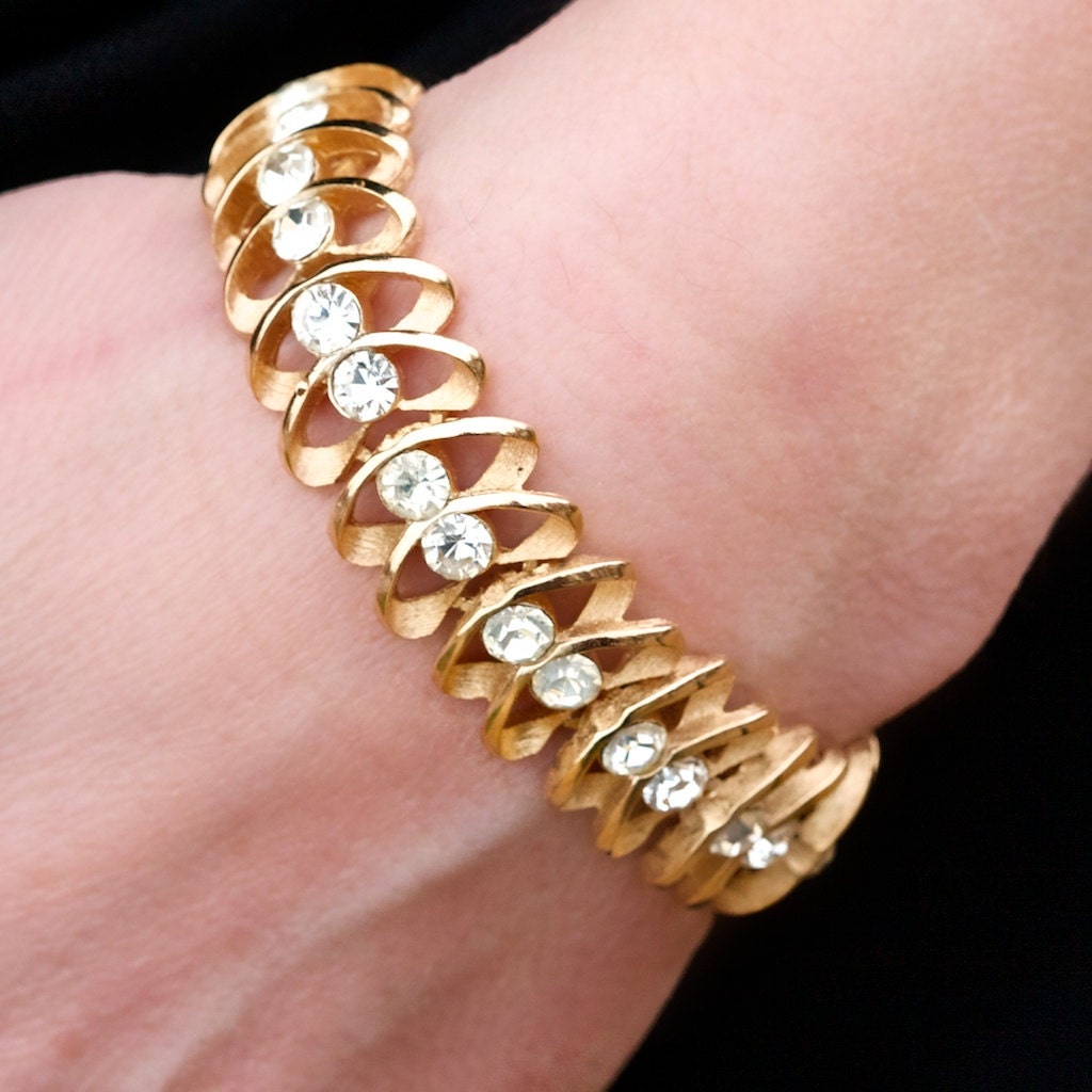 Vintage Crown Trifari Rhinestone Bracelet