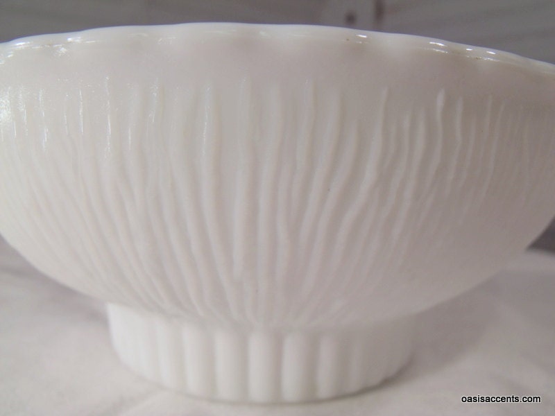 White Bowl - Planter - Faux Bois - Fake Wood Grain - FTD - 1975