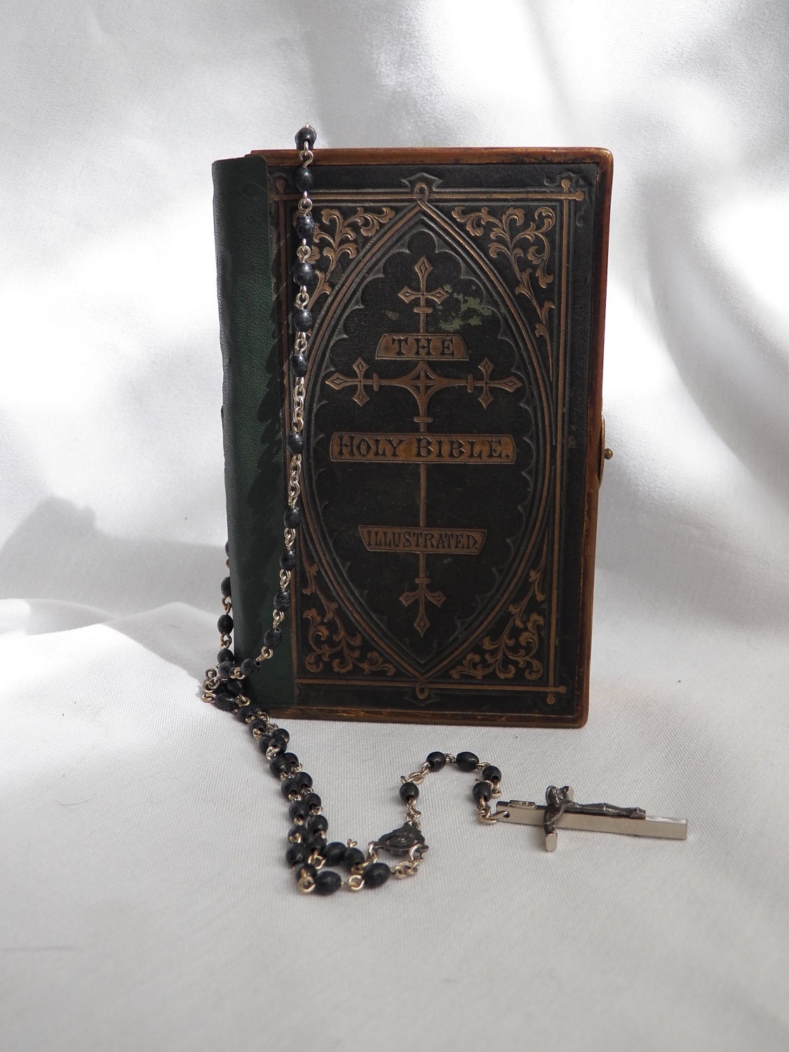 Antique Holy Bible Illustrated 1800s Leather Bound Book- Brass Clasp -Gold Gilt Pages Old and New Testament Eyre Spottiswoode Courtier Son