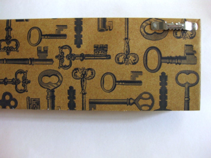 Key Rack and Jewelry Holder - "Vintage Keys" - Antique Brown, Tan, Beige, Vintage Rustic Keys, Old Keys, Black and Brown