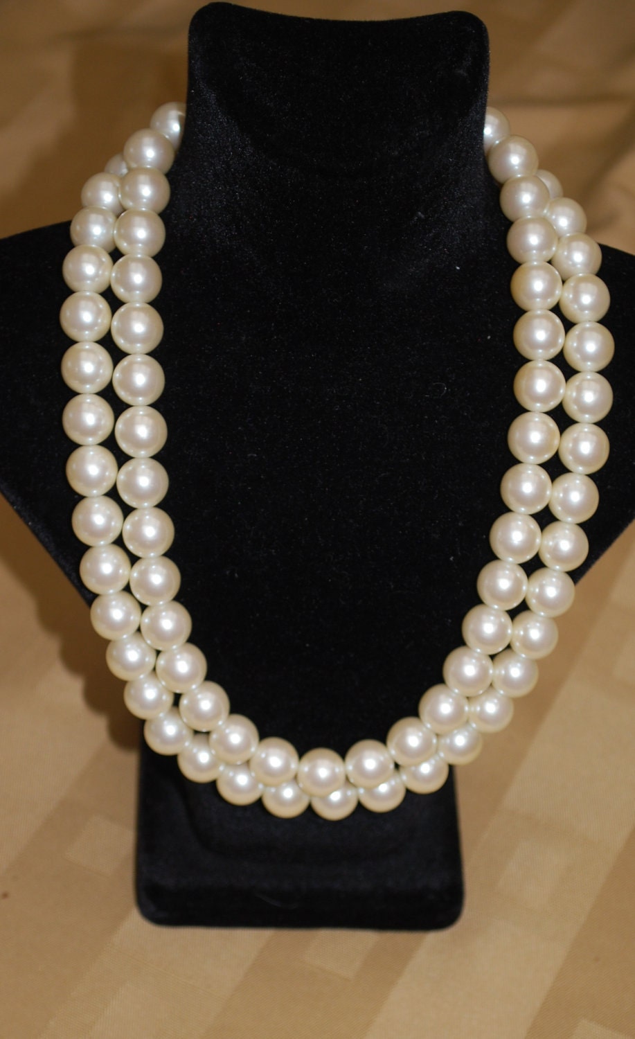 vintage double strand faux pearl necklace