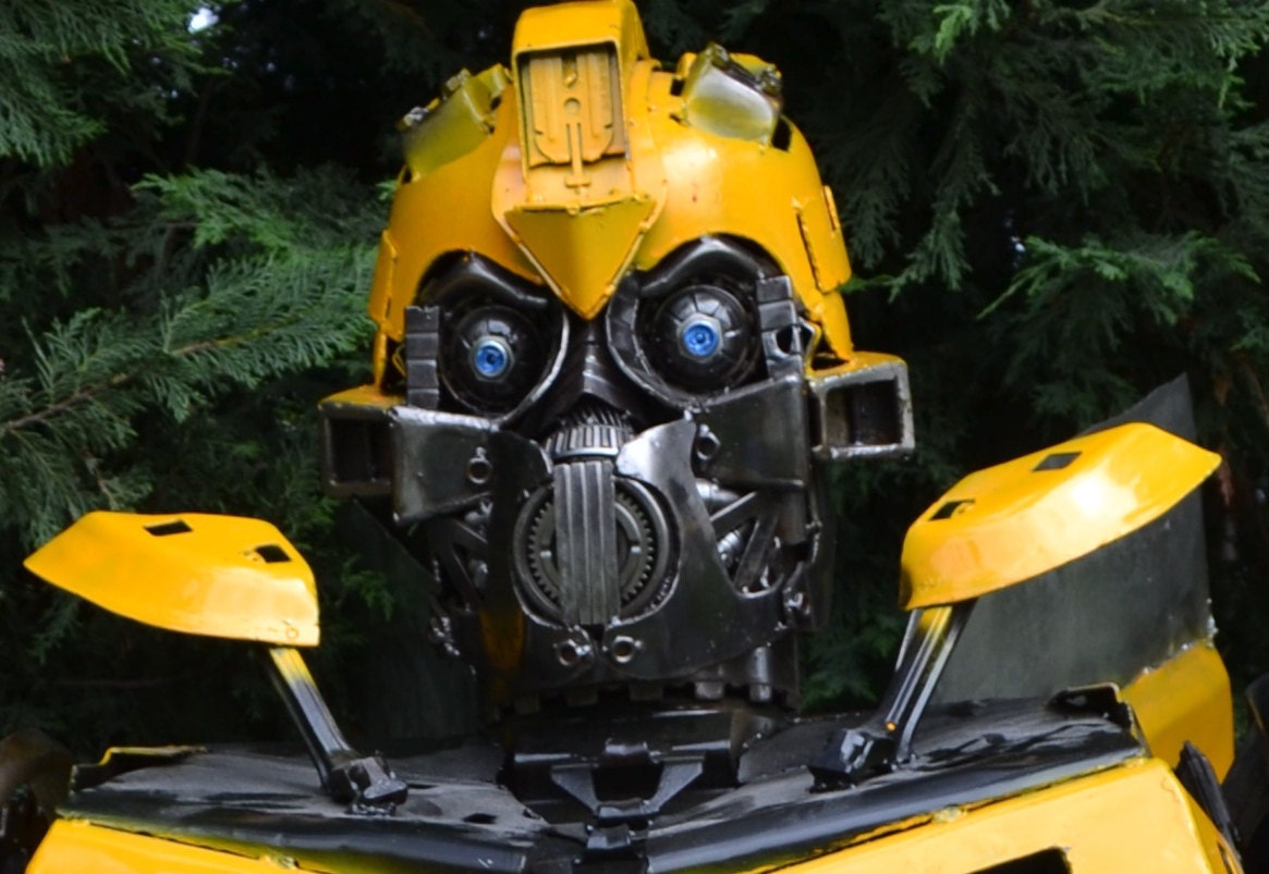 Hand Made BUMBLEBEE TRANSFORMERS 7.5 FEET 2.2m Recycled Scrap Metal