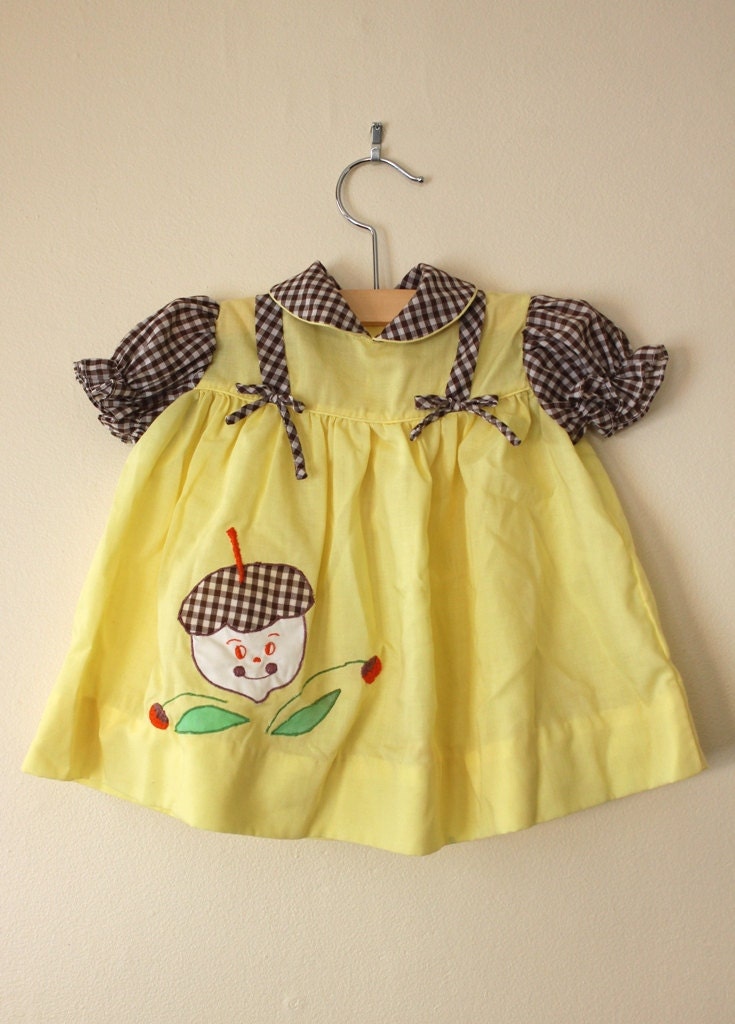 Vintage Buttercream Yellow Acorn Picnic Dress