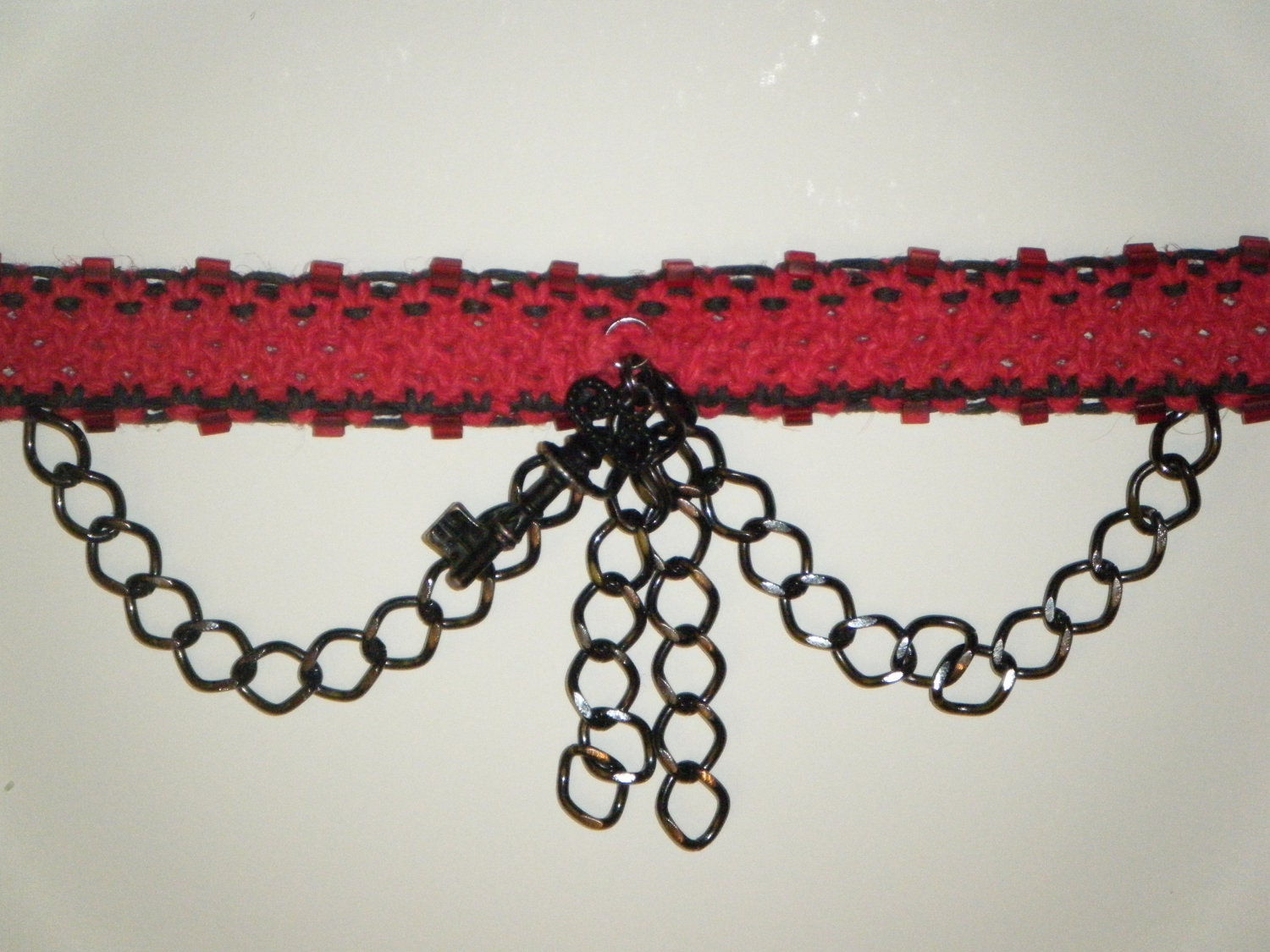 Organic Red and Black hemp choker with red glass and gunmetal chain with weathered skeleton key