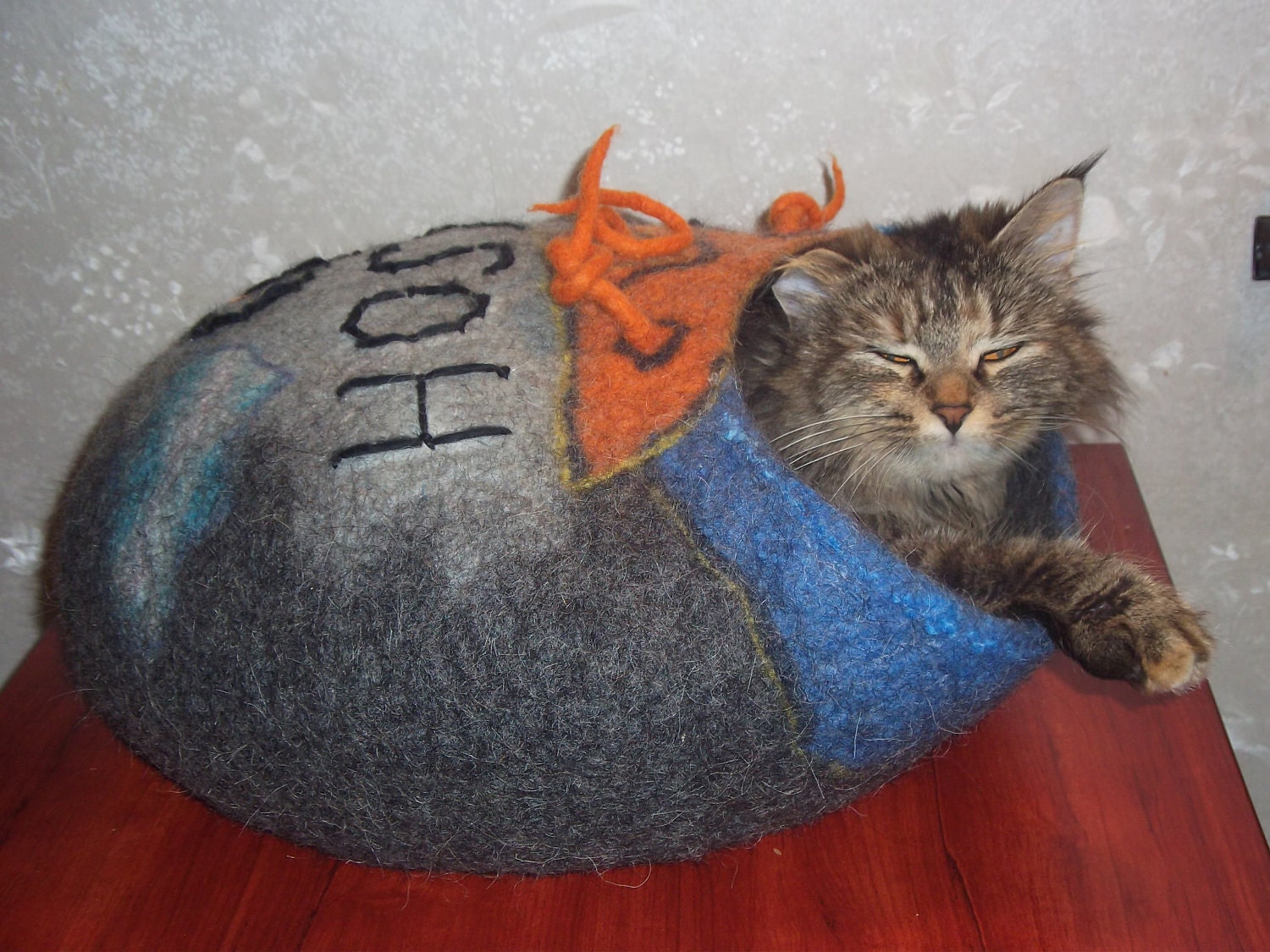 OOAK Cat bed, cat cave "Cat's Hostel",  ,pets bed,hand crafted, Eco friendly