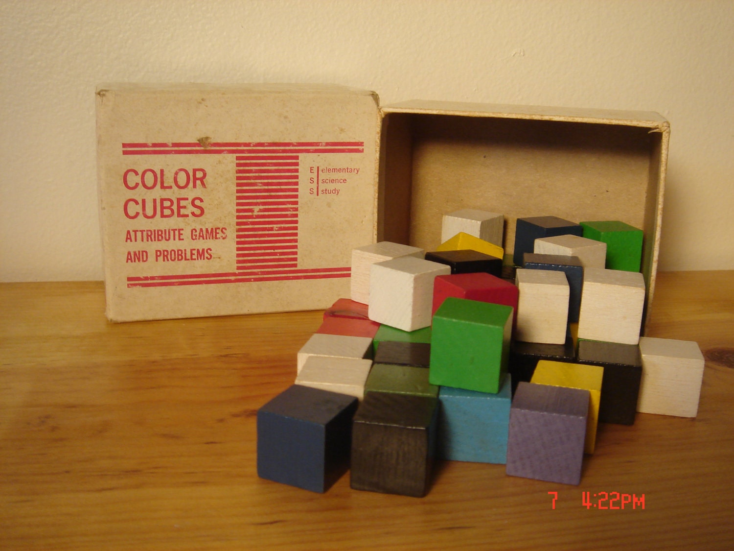 Vintage Toy-Color Blocks / Cubes Game
