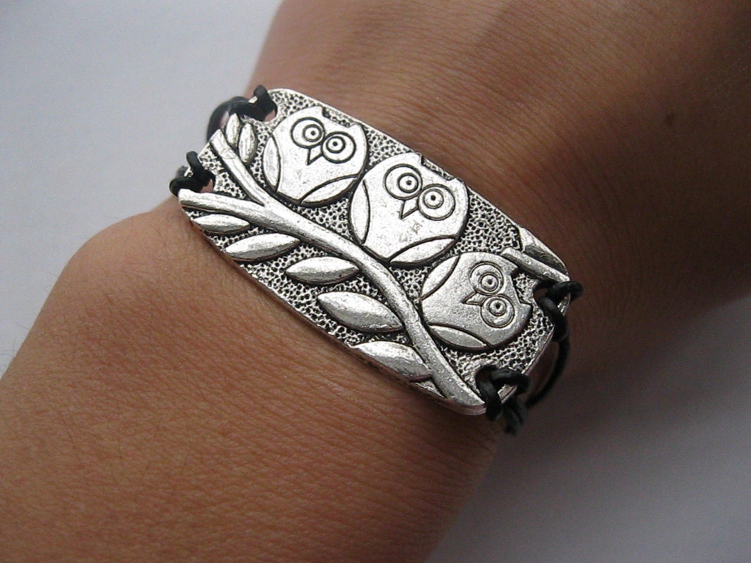Bracelet-antique silver three owl on the branch bracelet,owl bracelet