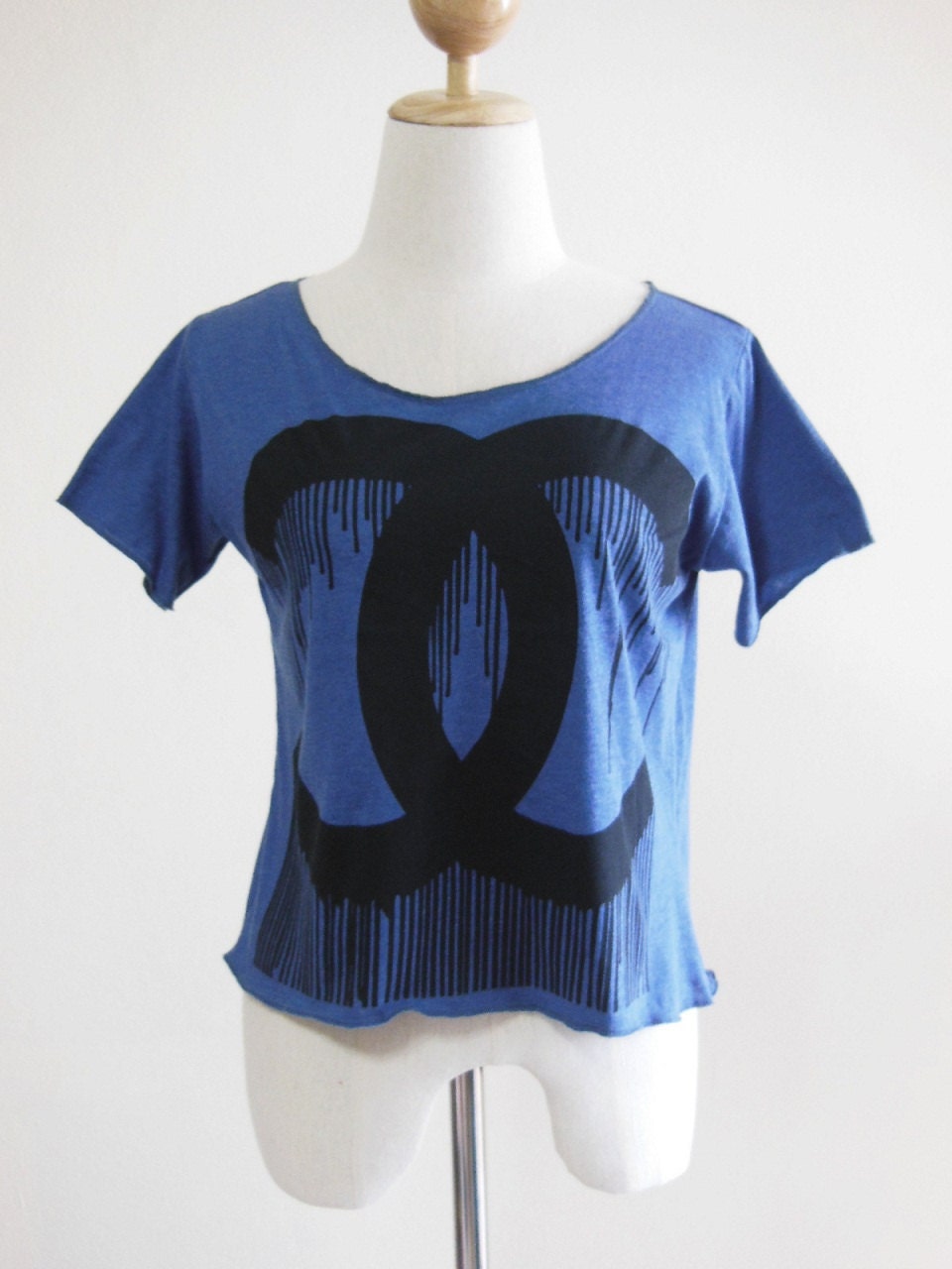 Crazy Brandname Design Art Style Shirt Dark Blue T-Shirt Crop Top Tee Screen Print Size S