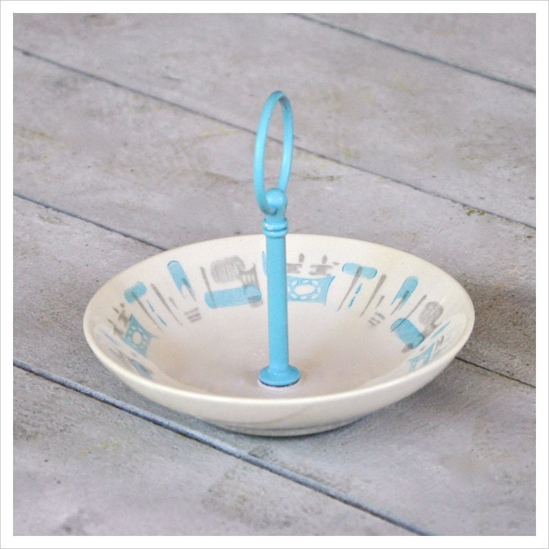 Plinko: Blue Heaven Ring Dish, Mini Stand, Tea Stand, Soap Dish, Mod Atomic Boomerang Design