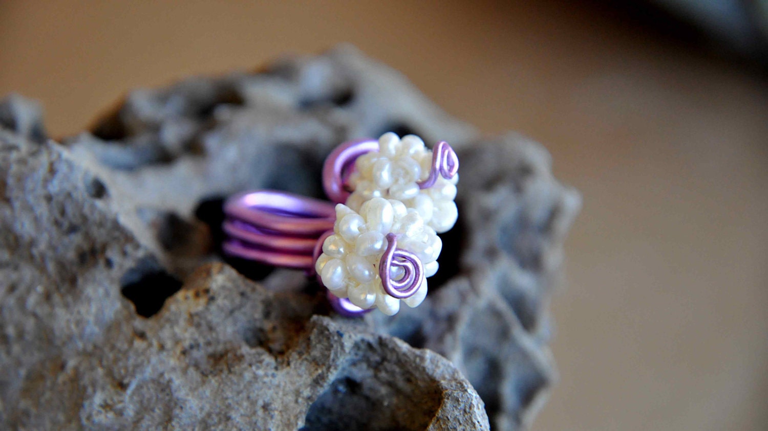 GELSO - Aluminum Lilac Freshwater pearls Ring Wire Wrapped Handmade