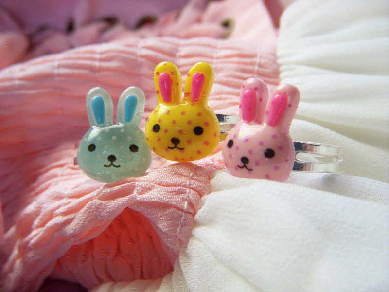Polka dot bunny rabbit adjustable ring 3 colours choose one