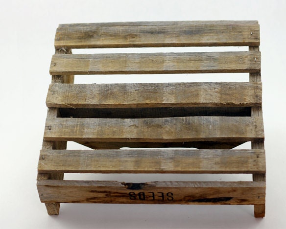 Reclaimed Wood Garden Tote - Wood Tote with Handle, Seed Basket, Wood Planter - Primative, Farmhouse