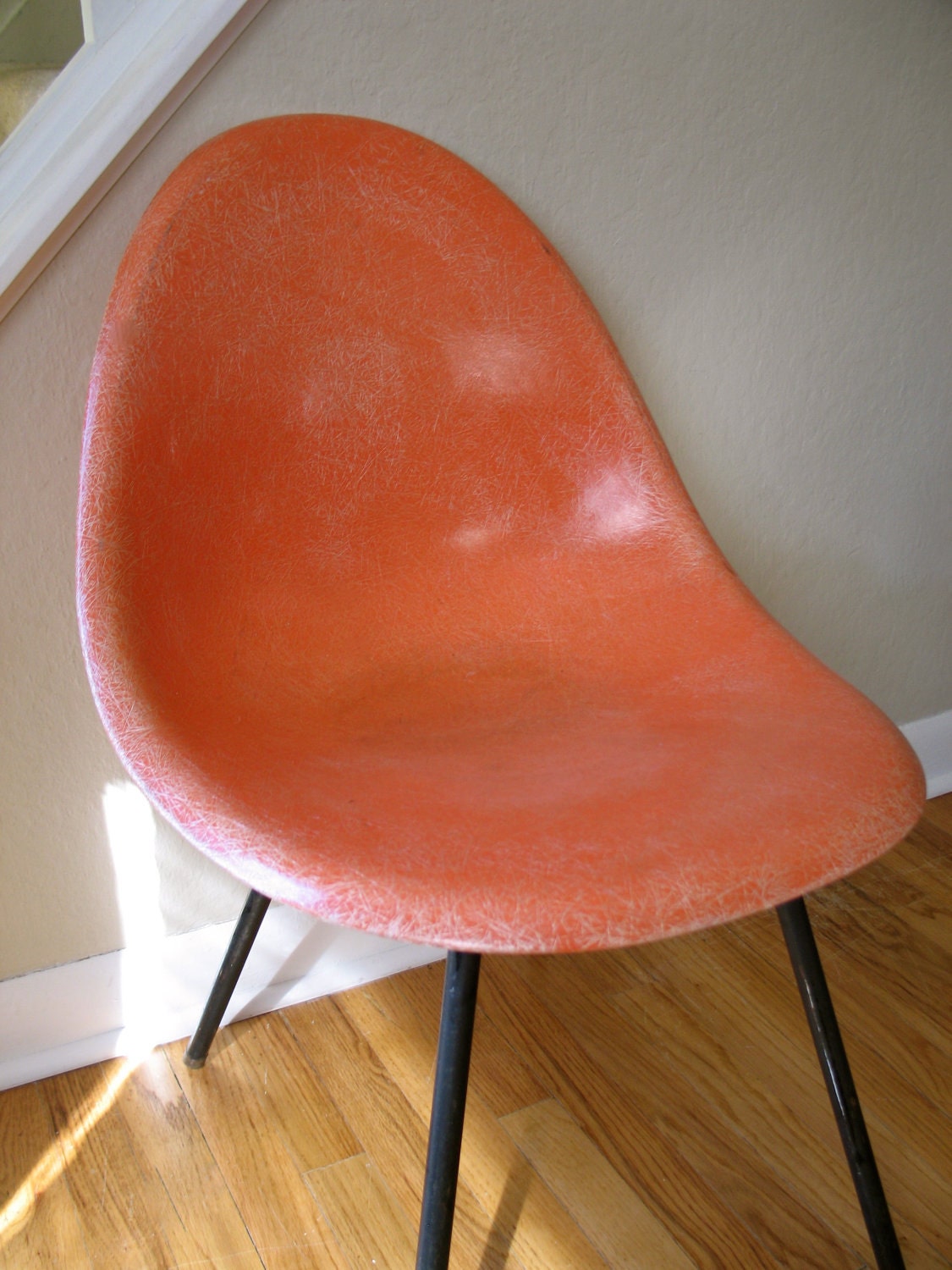 Eames/Herman Miller Era Fiberglass Chair