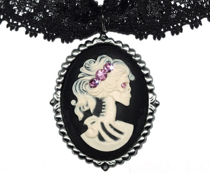 Vintage/Gothic/Victorian Skeleton/Skull/Zombie Cameo Black/Cream/Pink Genuine Swarovski Crystal Soft Lace Adjustable Necklace/Choker/Pendant