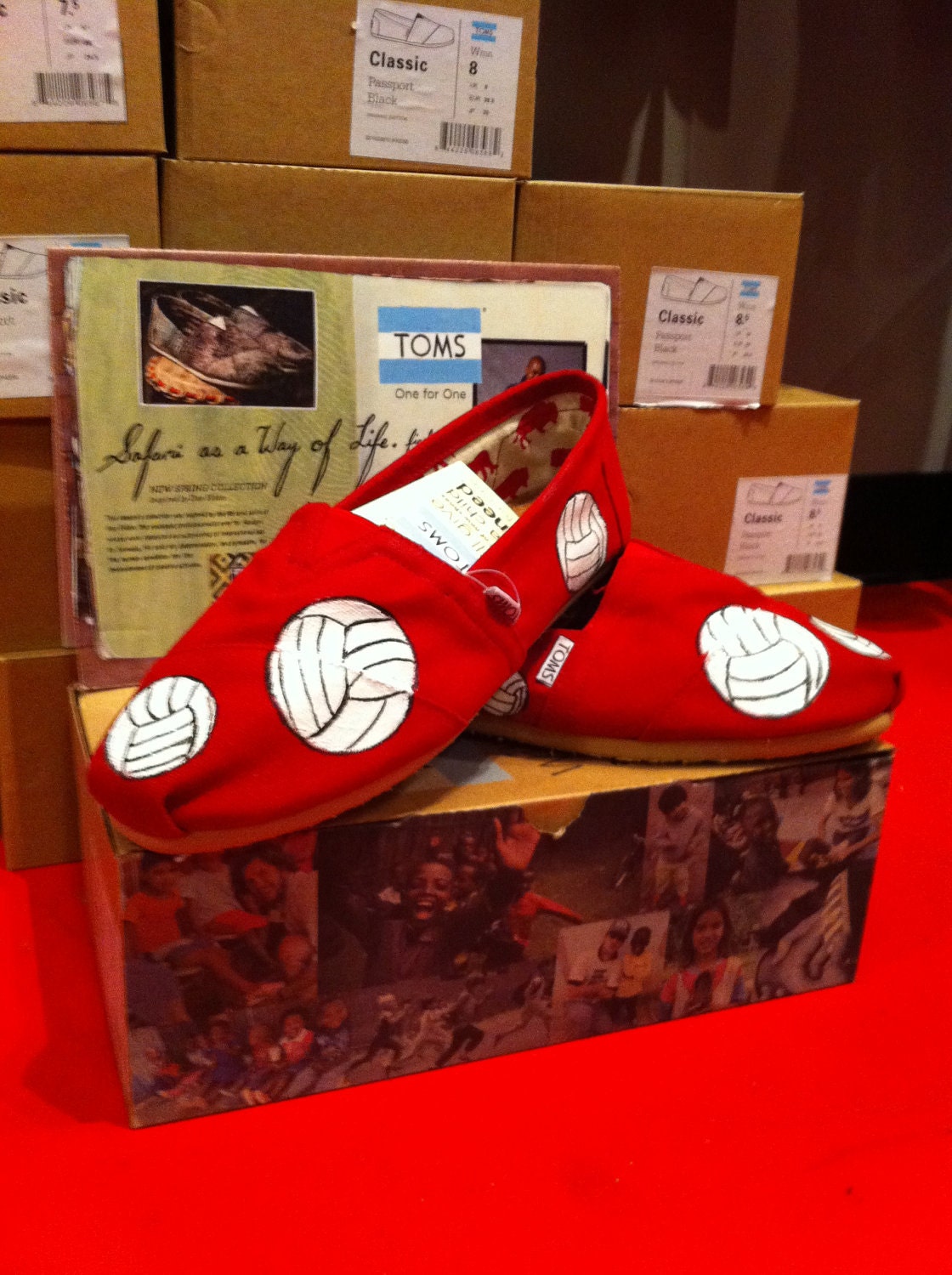 Volleyball Custom Toms