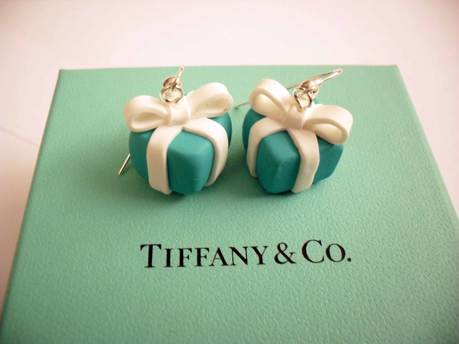 Tiffany inspired  giftbox earrings, handmade of polymer clay