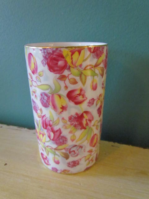 Beautiful Royal Cotswolds Cup/Vase