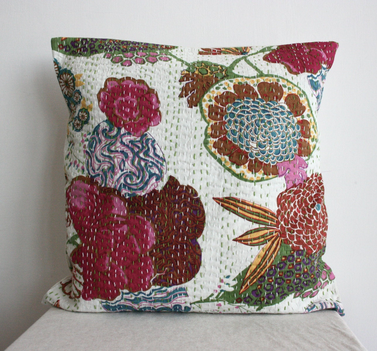 XLarge 26x26 Pillow Cover - White Pretty Floral Pattern