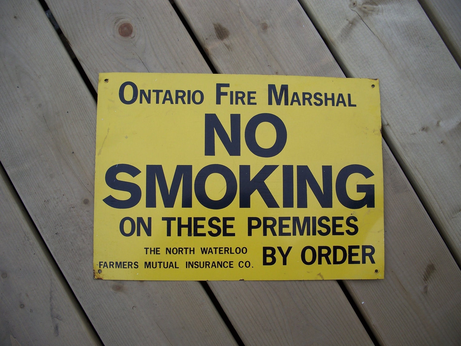 Yellow Vintage Sign - No Smoking