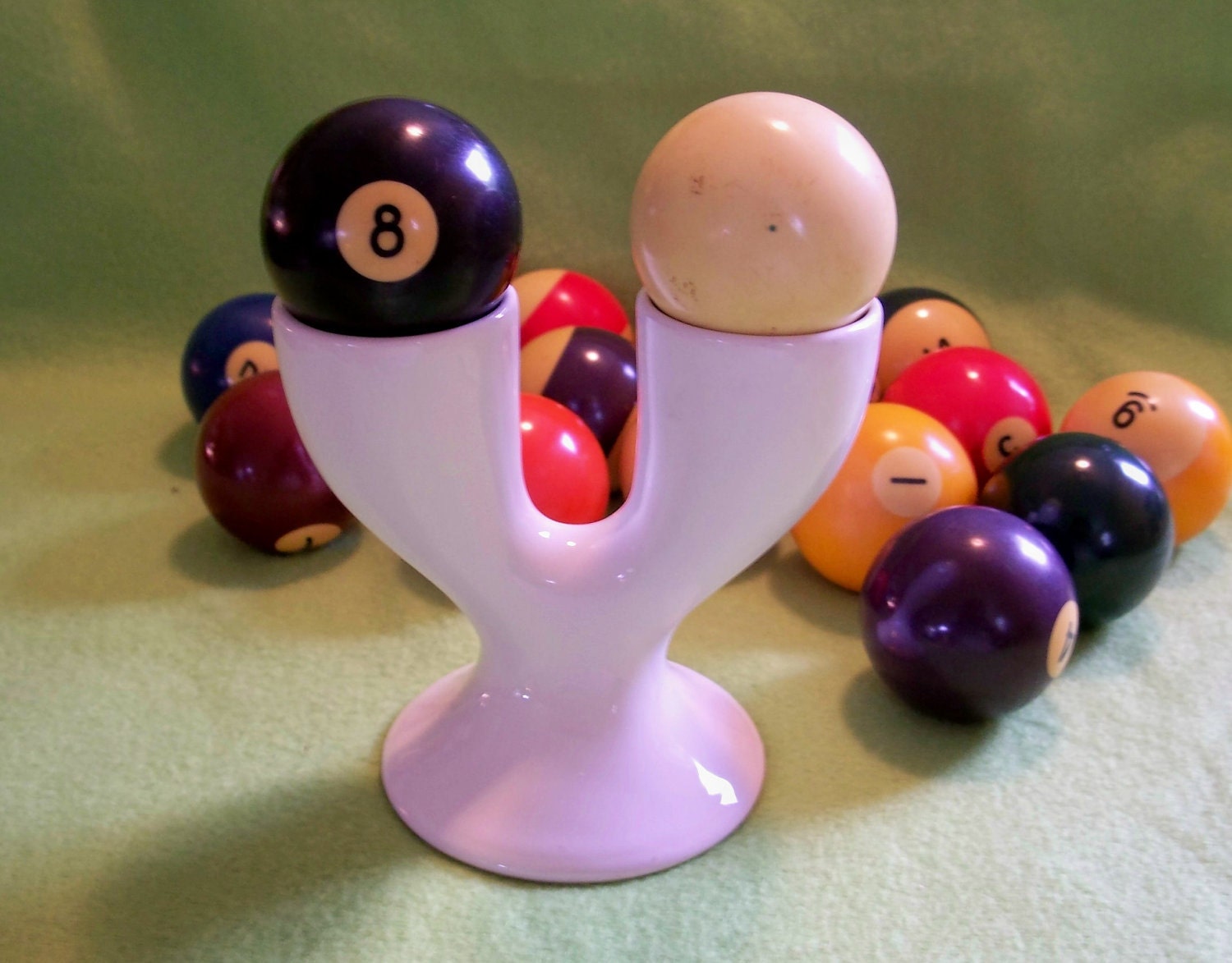 Two Bakelite pool balls - Eight ball and Cue ball