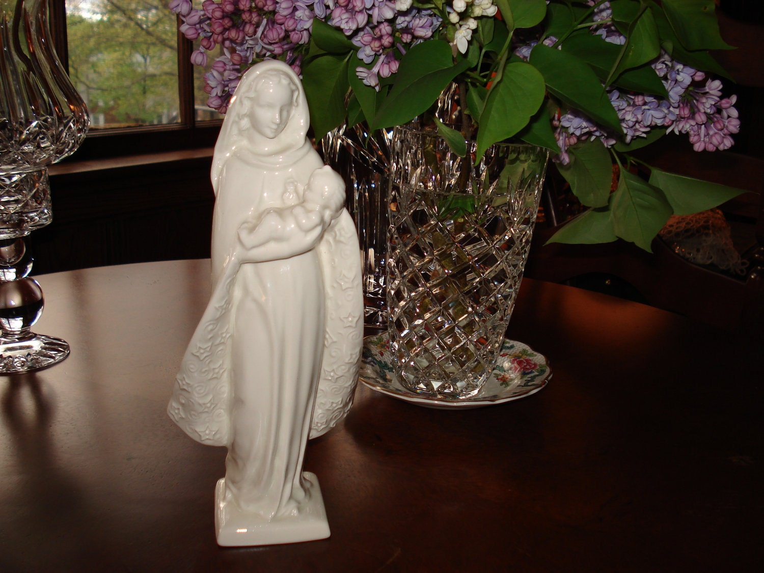 Goebel Hummel, Unger Madonna holding Infant Jesus, Very Rare
