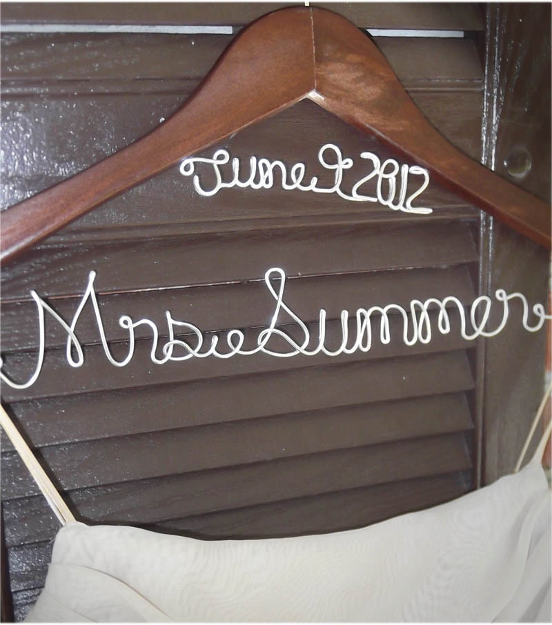 Bridal Hanger, Wedding dress hanger,Bride, Name Hanger, Wedding Hanger, Bridal Gift