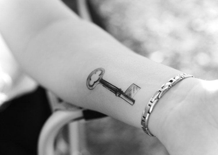 vintage skeleton key temporary tattoo