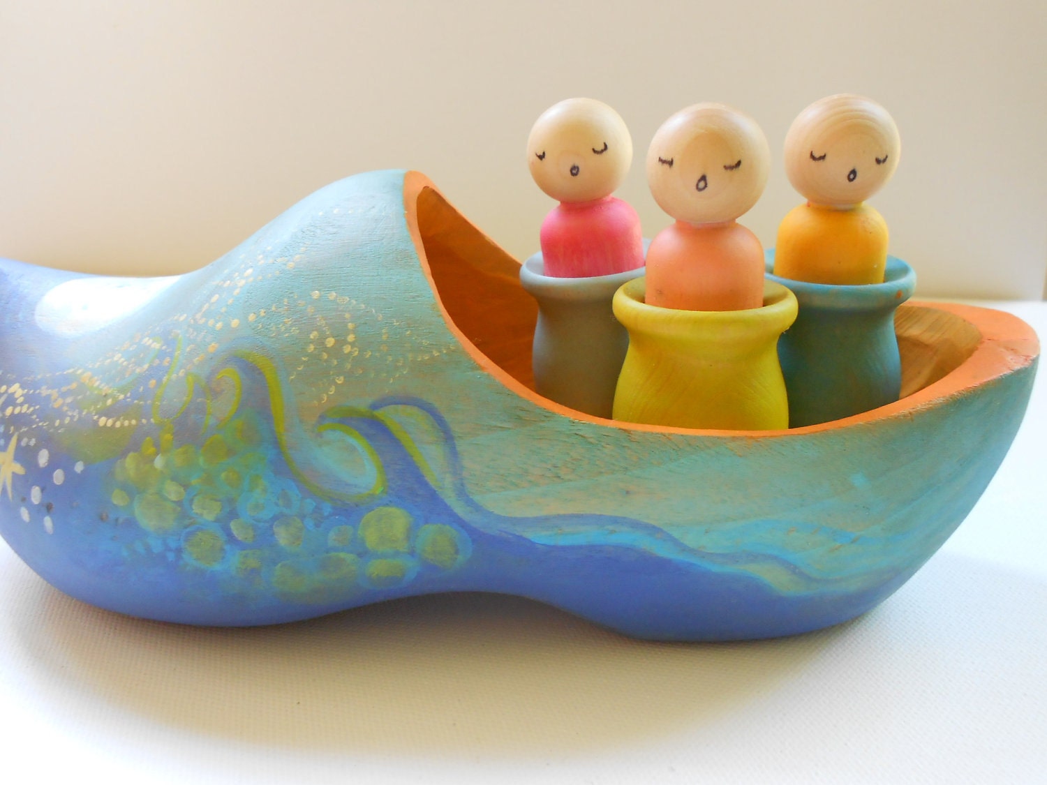 Children's toy wooden shoe Dutch Lullaby Wynken Blynken and Nod