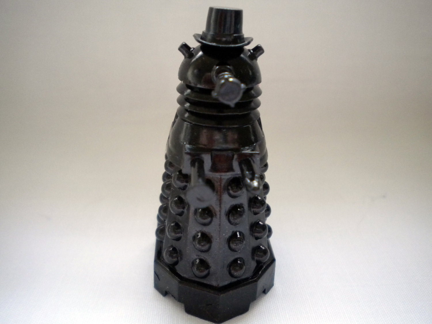 Reserved for Thomas - Doctor Who Wedding Cake Toppers, Dalek Bride and Groom