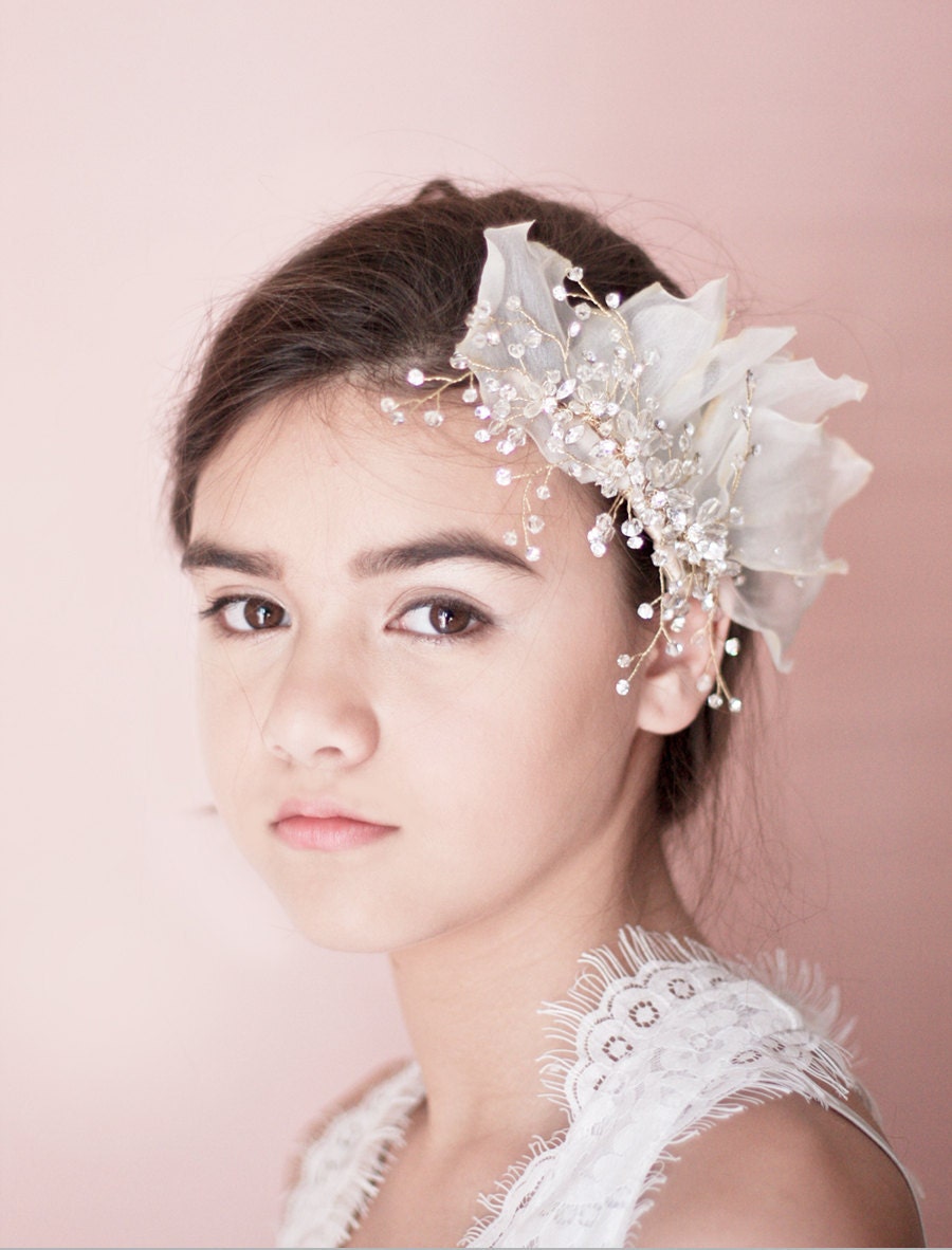 Dazzling Floral Spring Swarovski Crystal and Silk Organza Hair Comb / Gold-Ivory
