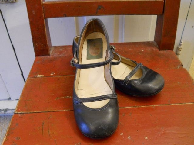 Little Girl's Tap Shoes by Robin Hood - Navy Blue Leather